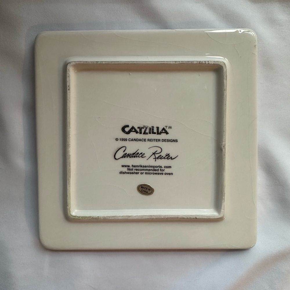 Catzilla Plate - Picture 3 of 6